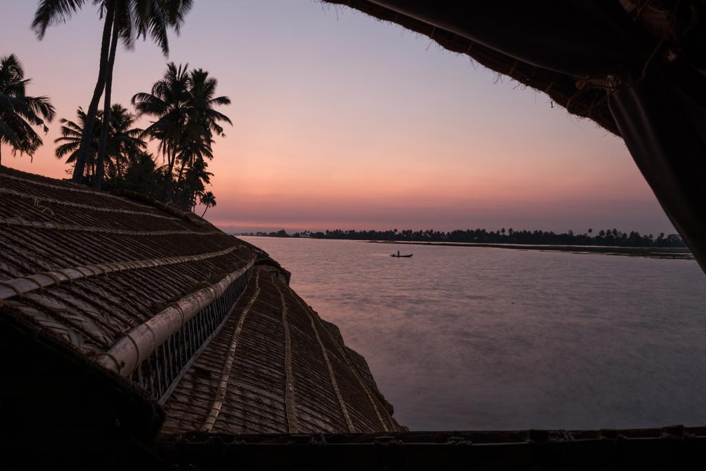 Xandari Riverscapes Alappuzha Exterior foto